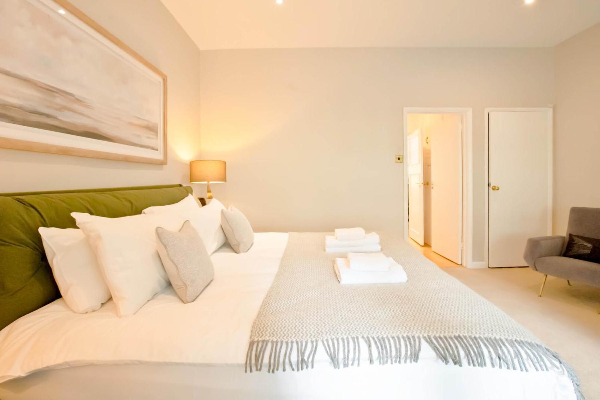 Primrose Hill Park Apartment London Room photo
