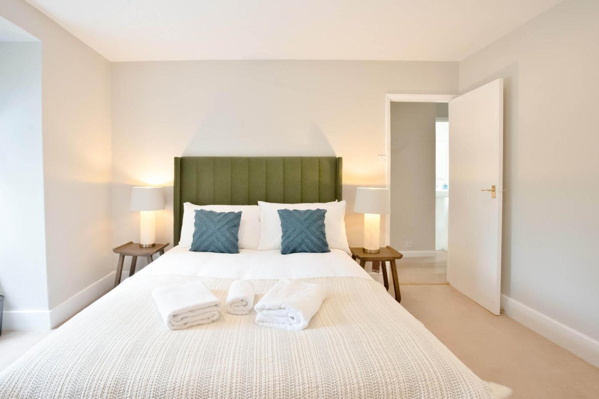 Primrose Hill Park Apartment London Room photo